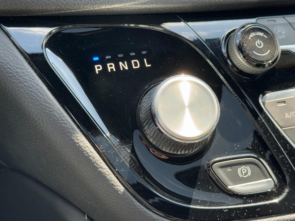 2025 Chrysler Pacifica Limited FWD