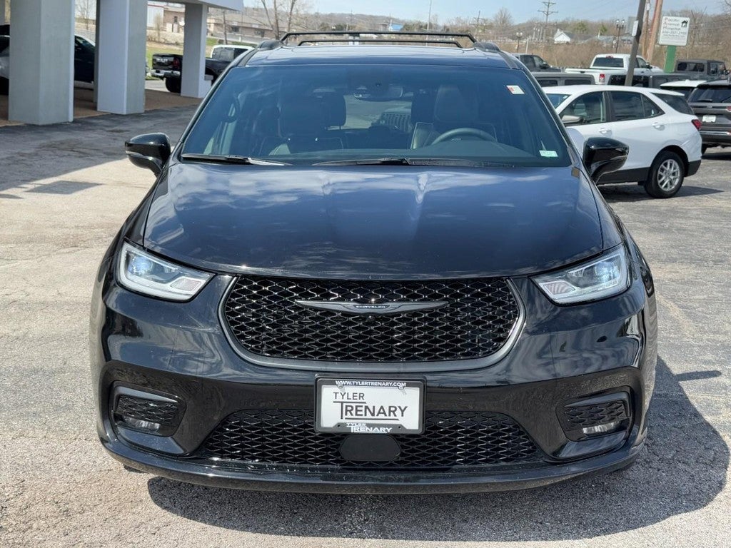 2025 Chrysler Pacifica Limited FWD