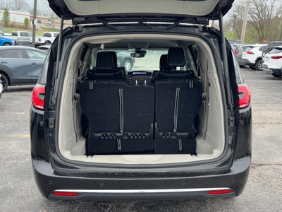 2023 Chrysler Pacifica Hybrid Touring L FWD