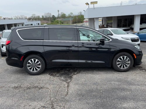 2023 Chrysler Pacifica Hybrid Touring L FWD