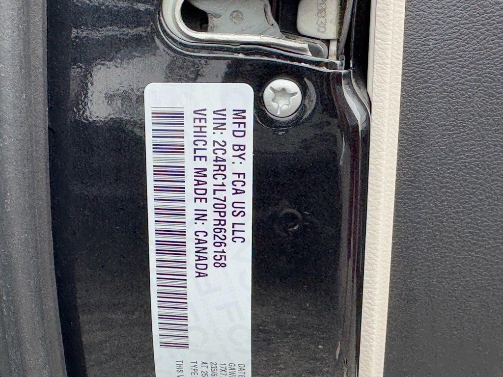 2023 Chrysler Pacifica Hybrid Touring L FWD