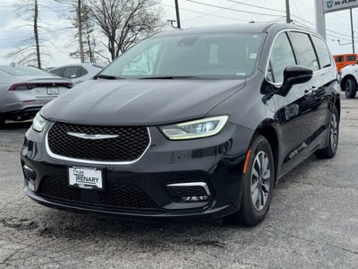 2023 Chrysler Pacifica Hybrid Touring L FWD