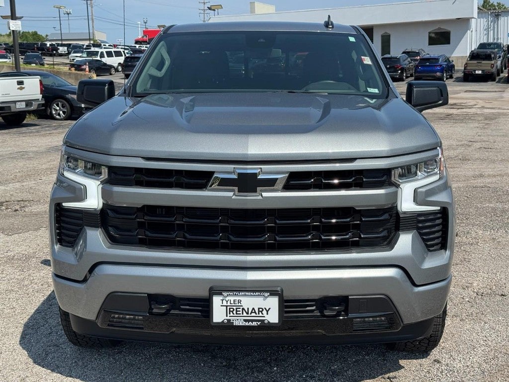 2026 Chevrolet Silverado 1500 4WD Crew Cab 147" RST