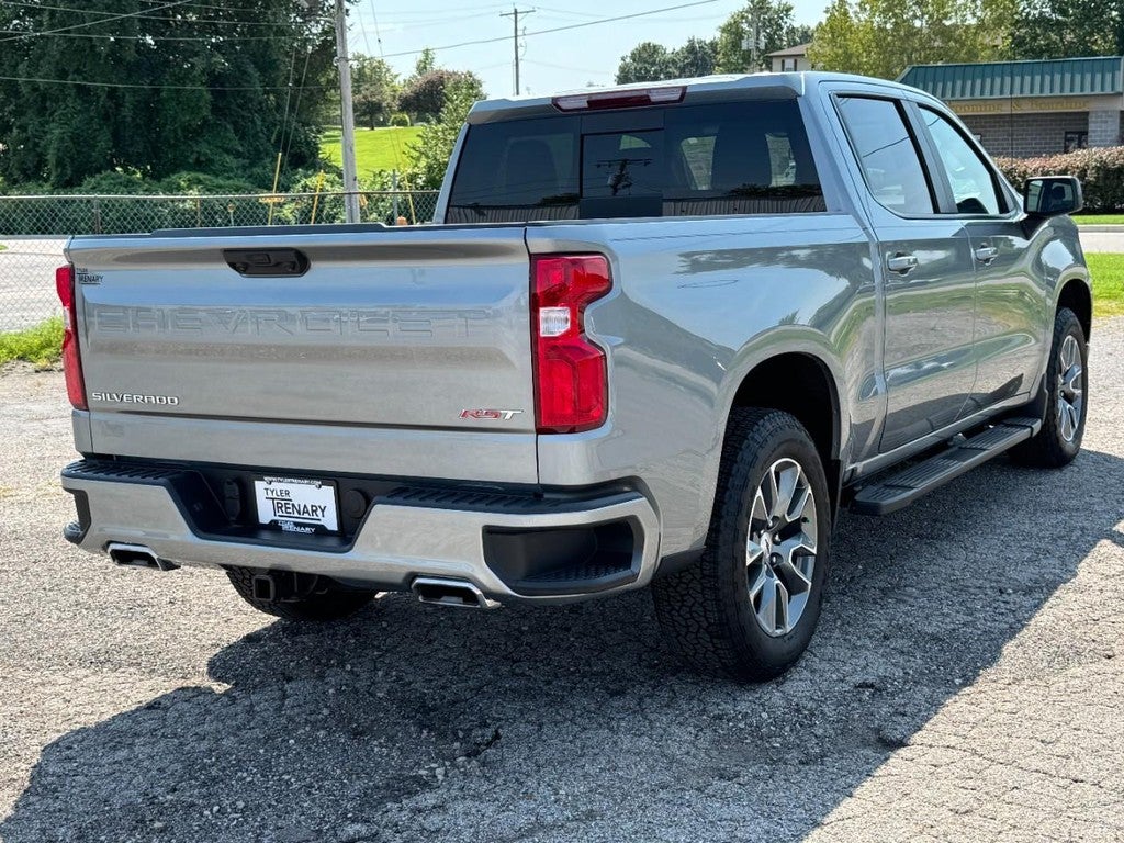 2026 Chevrolet Silverado 1500 4WD Crew Cab 147" RST