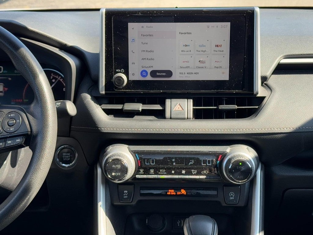 2024 Toyota RAV4 XLE FWD (Natl)