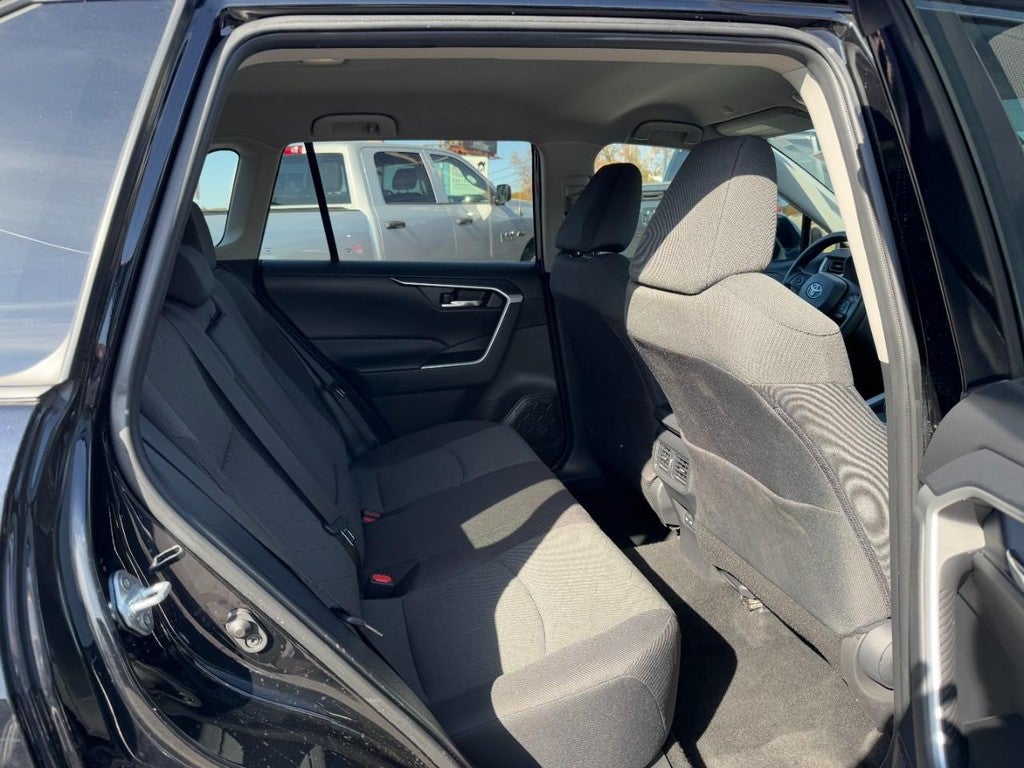 2024 Toyota RAV4 XLE FWD (Natl)