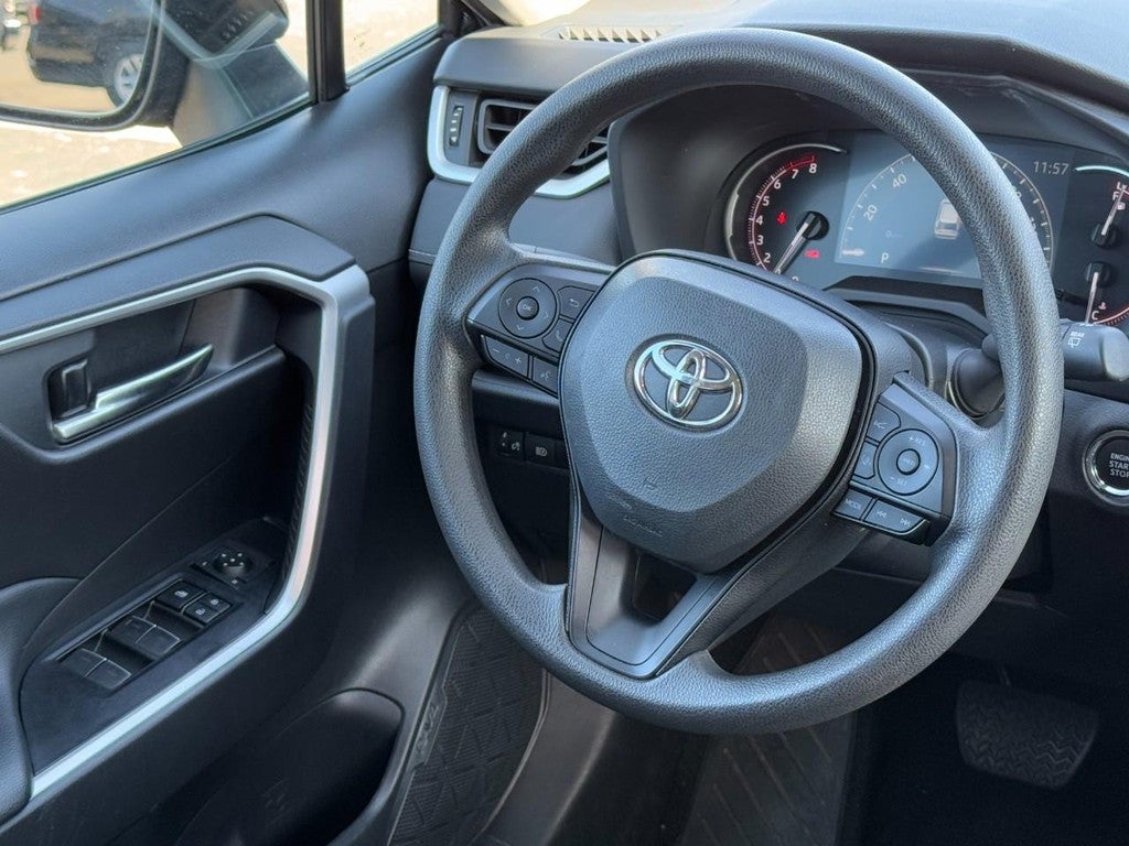 2024 Toyota RAV4 XLE FWD (Natl)