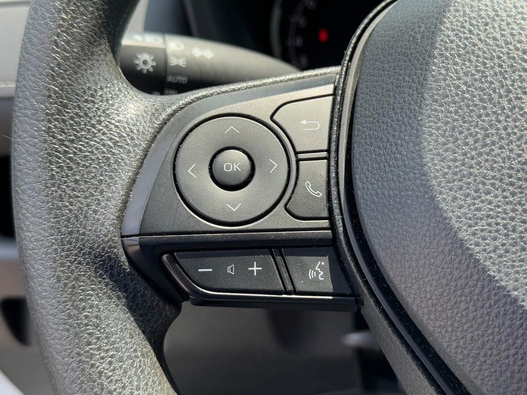 2025 Toyota RAV4 XLE FWD (Natl)