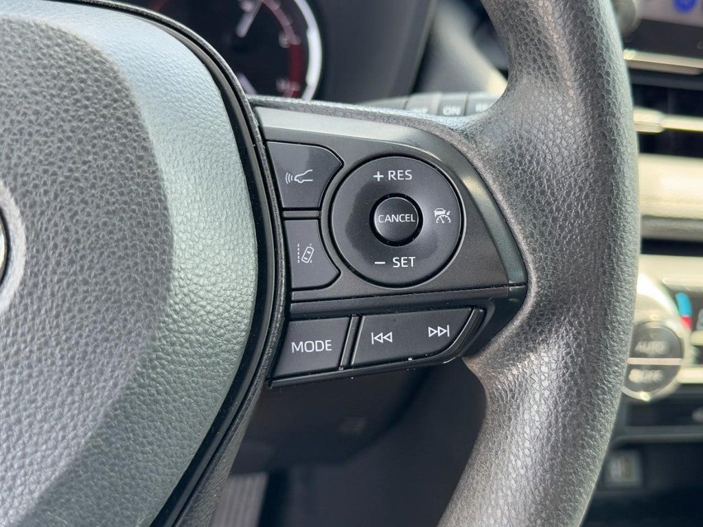 2024 Toyota RAV4 XLE FWD (Natl)