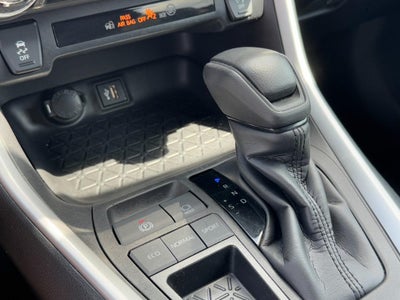 2024 Toyota RAV4 XLE FWD (Natl)
