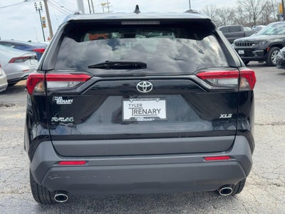 2024 Toyota RAV4 XLE FWD (Natl)
