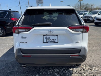 2024 Toyota RAV4 XLE FWD (Natl)