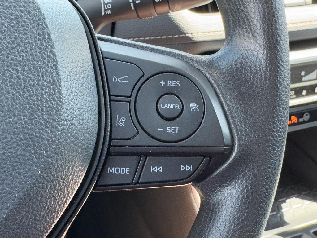 2024 Toyota RAV4 XLE FWD (Natl)