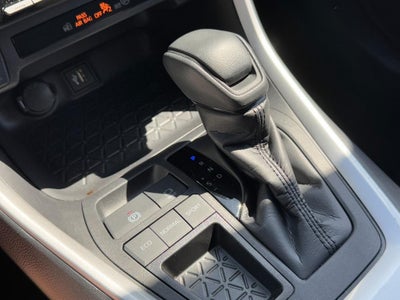 2024 Toyota RAV4 XLE FWD (Natl)
