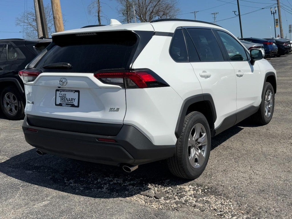 2024 Toyota RAV4 XLE FWD (Natl)