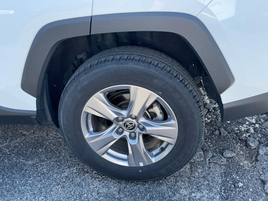 2024 Toyota RAV4 XLE FWD (Natl)