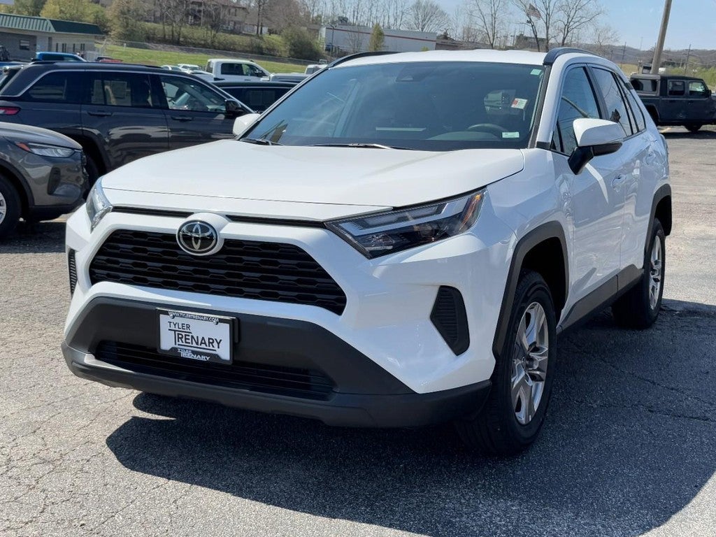 2024 Toyota RAV4 XLE FWD (Natl)