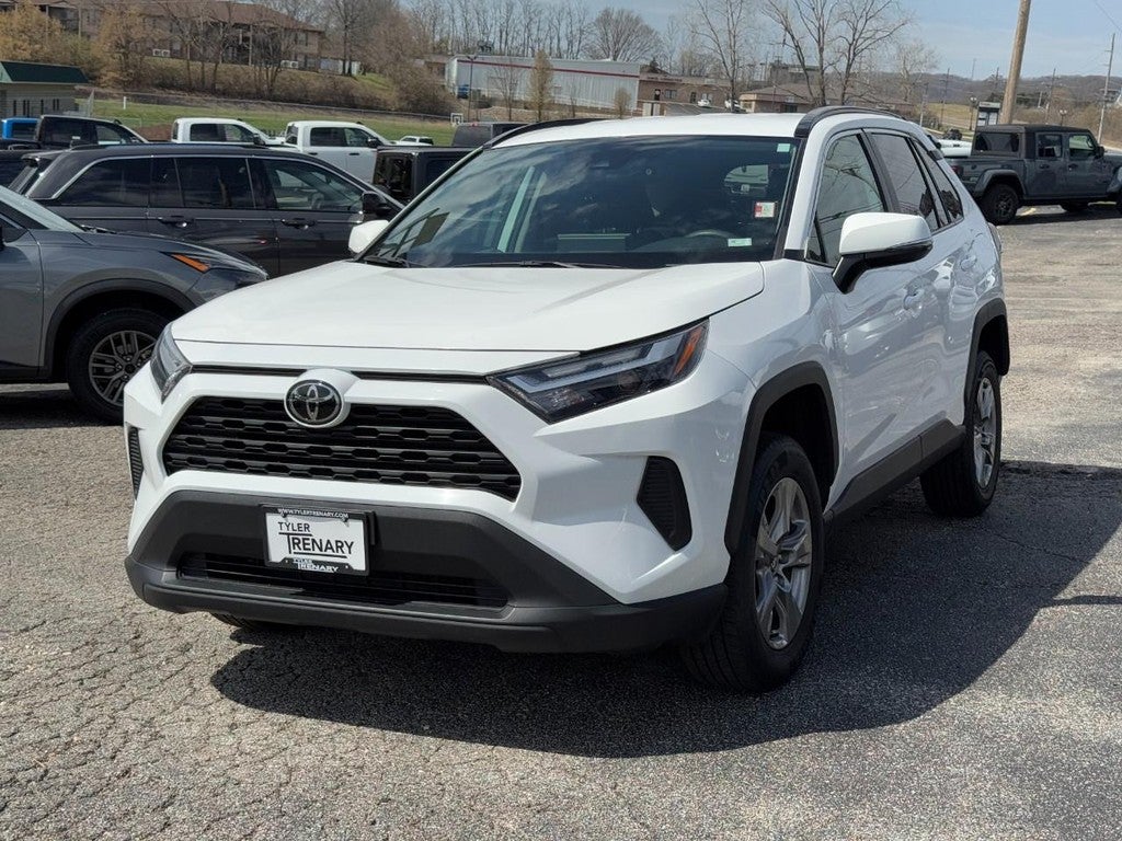 2024 Toyota RAV4 XLE FWD (Natl)