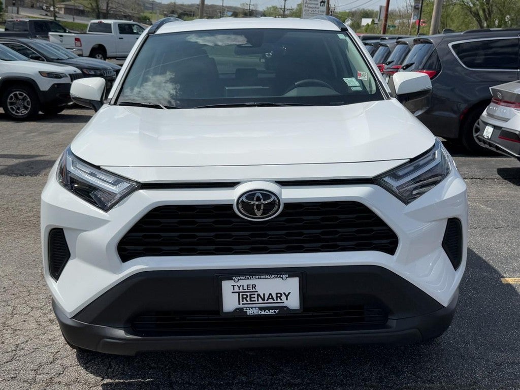 2025 Toyota RAV4 XLE FWD (Natl)