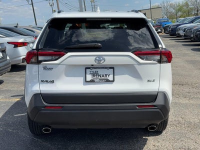 2025 Toyota RAV4 XLE FWD (Natl)