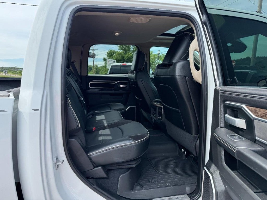 2020 RAM 3500 Laramie 4x4 Crew Cab 6'4" Box