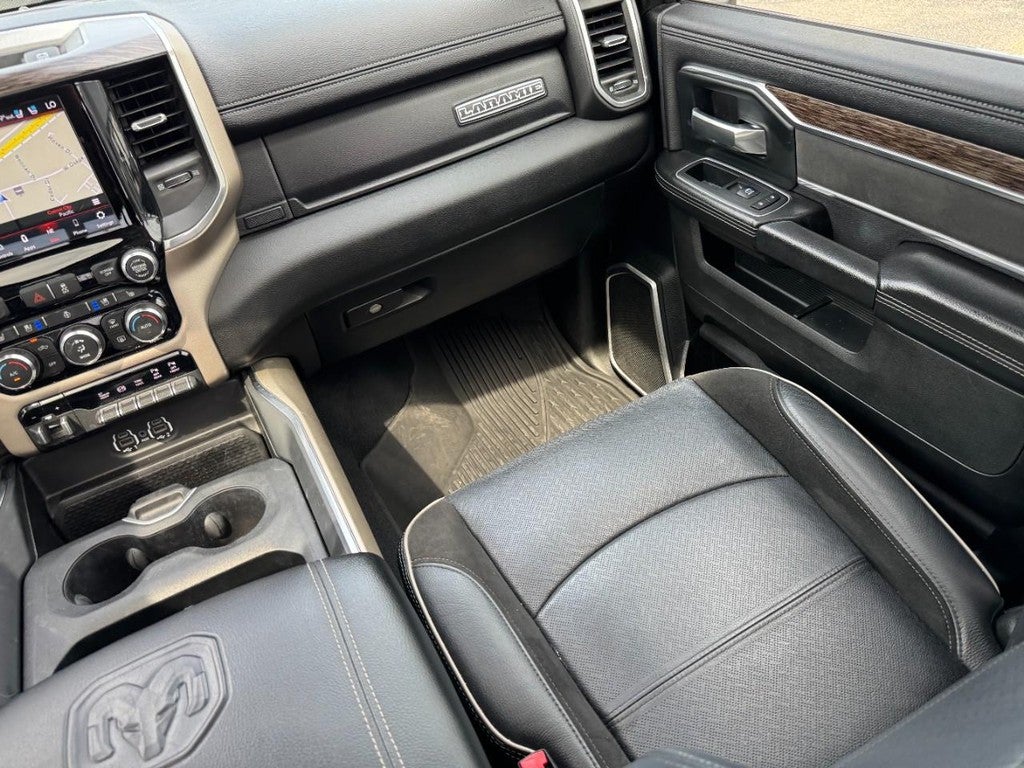 2020 RAM 3500 Laramie 4x4 Crew Cab 6'4" Box