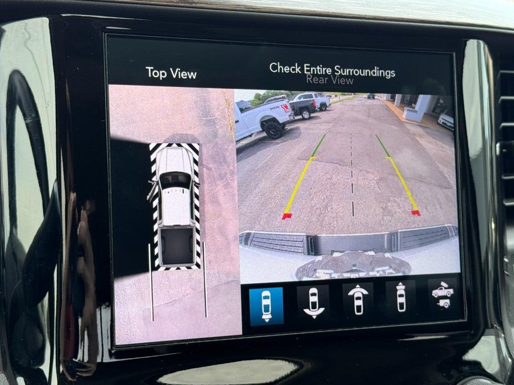 2020 RAM 3500 Laramie 4x4 Crew Cab 6'4" Box