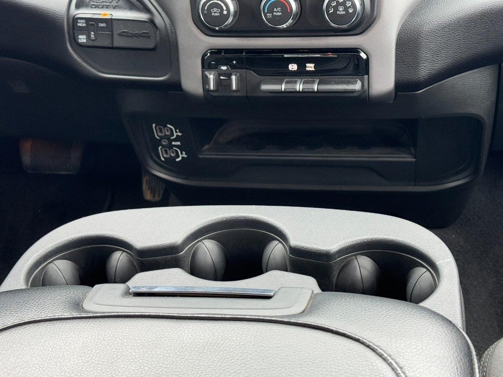 2024 RAM 2500 Big Horn 4x4 Crew Cab 6'4" Box