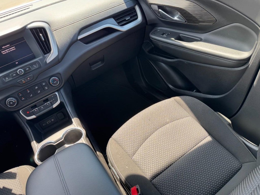 2024 GMC Terrain FWD 4dr SLE