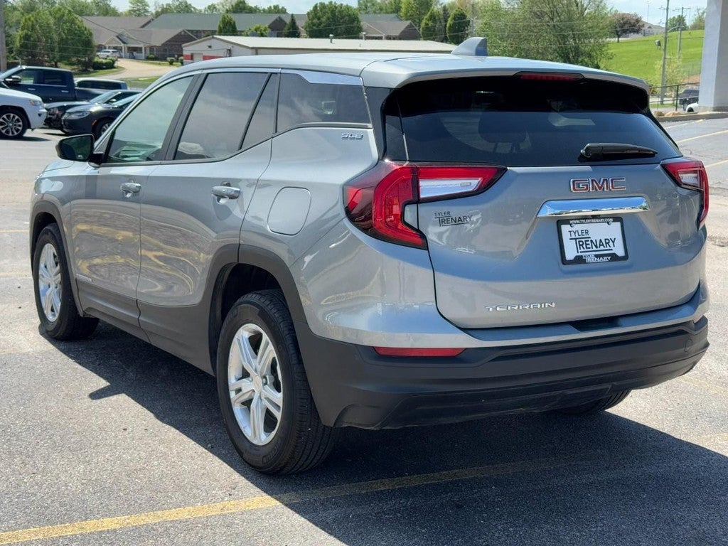 2024 GMC Terrain FWD 4dr SLE