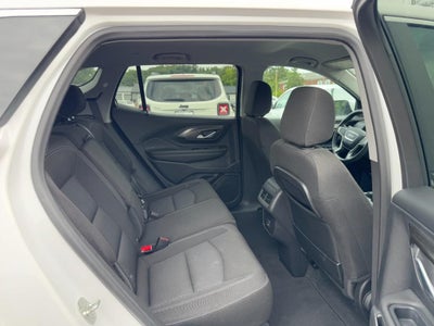 2024 GMC Terrain FWD 4dr SLE