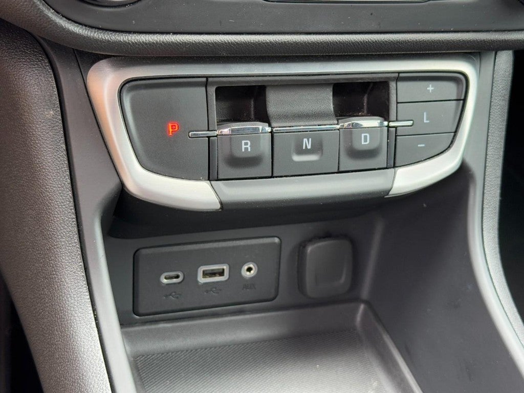 2024 GMC Terrain FWD 4dr SLE