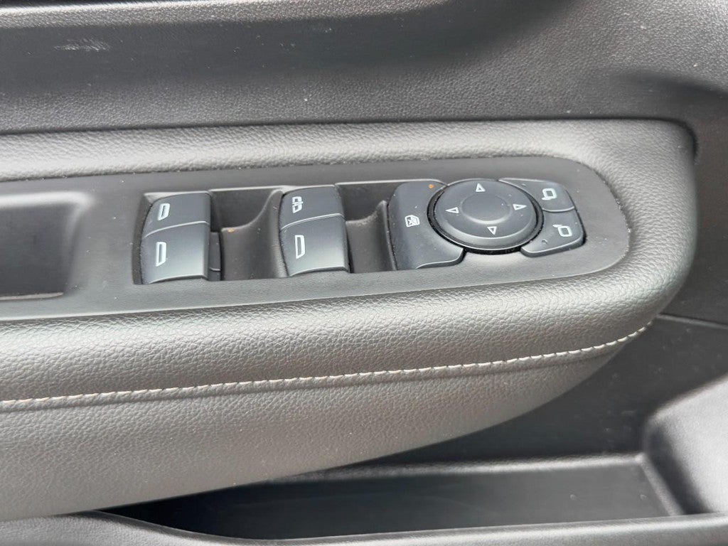 2024 GMC Terrain FWD 4dr SLE