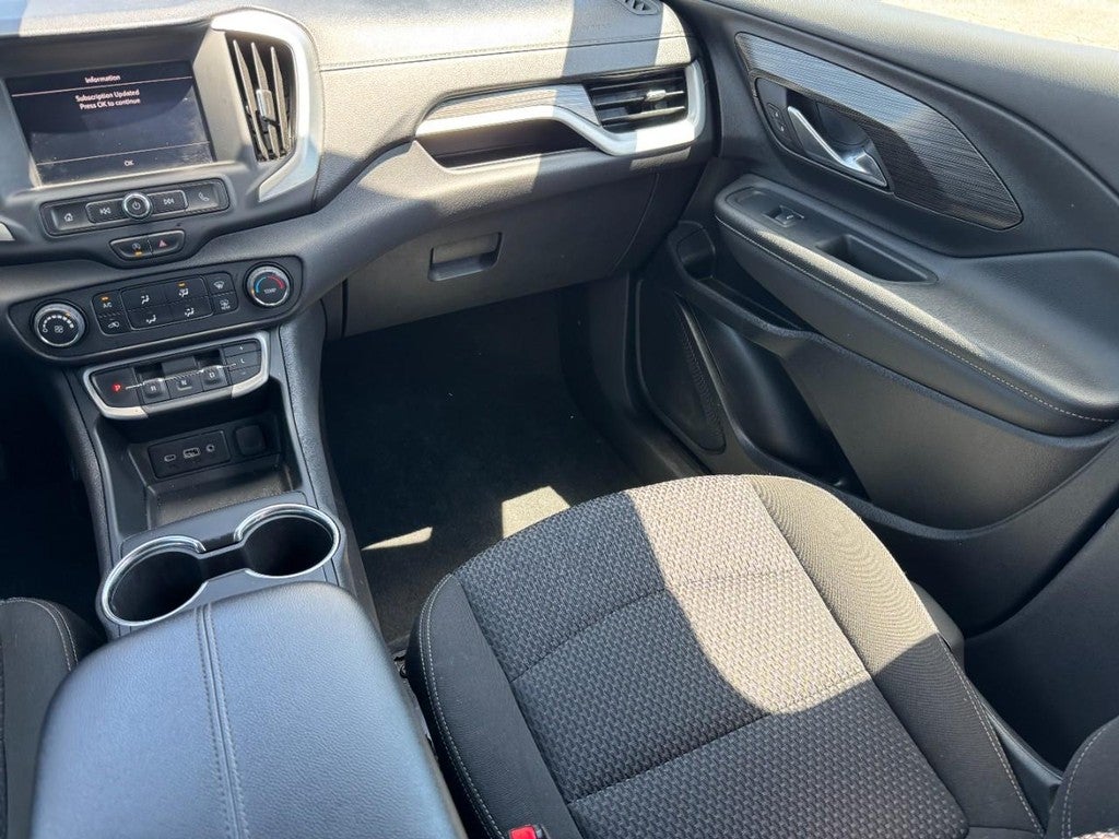 2024 GMC Terrain FWD 4dr SLE
