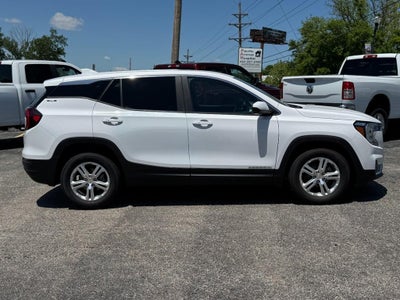 2024 GMC Terrain FWD 4dr SLE