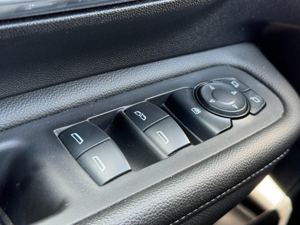 2024 GMC Terrain FWD 4dr SLE