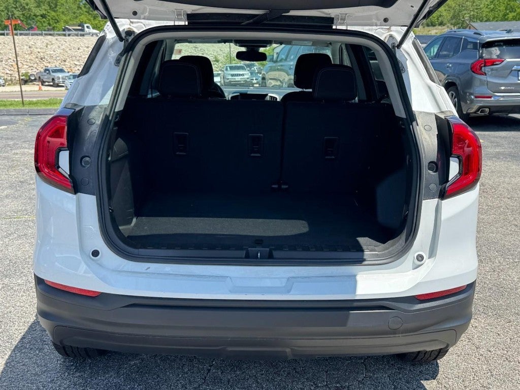 2024 GMC Terrain FWD 4dr SLE