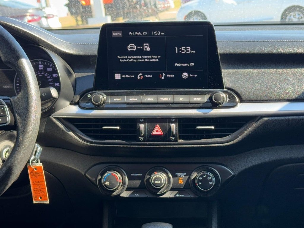 2022 Kia Forte LXS IVT