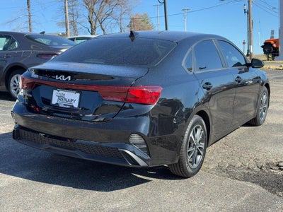 2022 Kia Forte LXS IVT