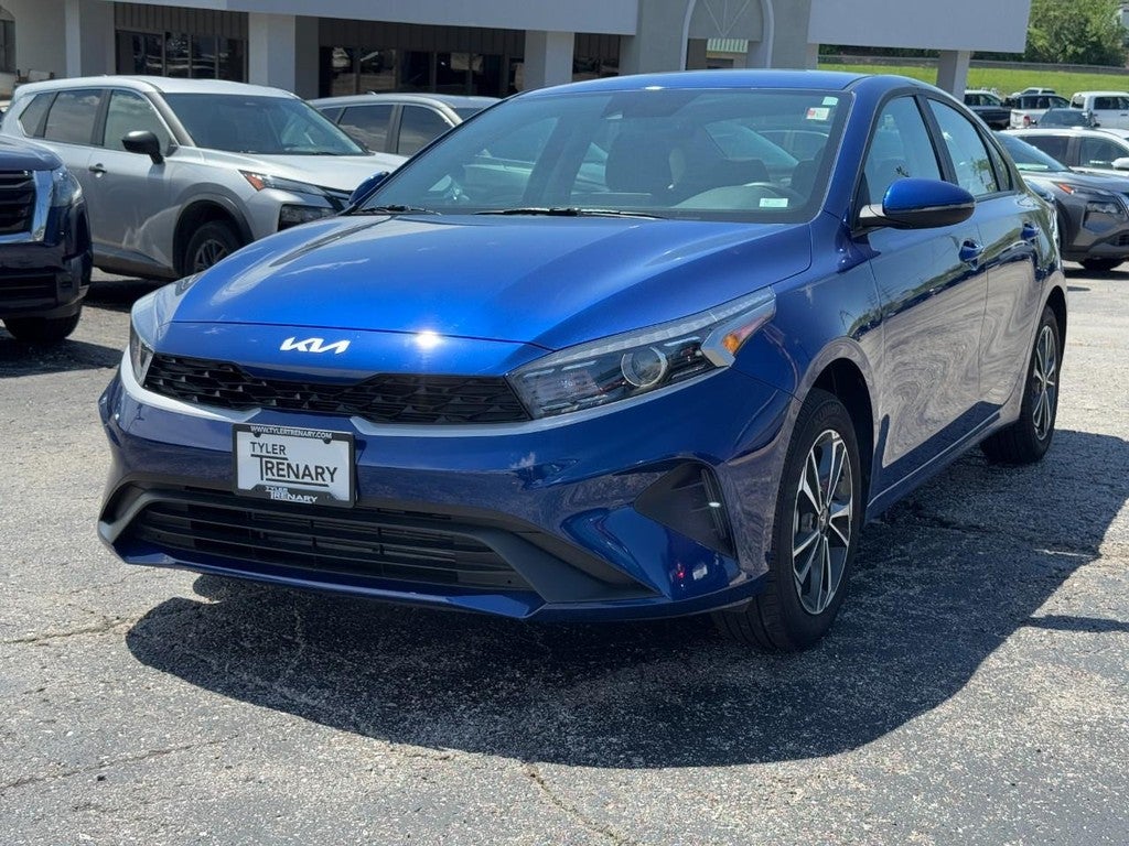 2024 Kia Forte LXS IVT