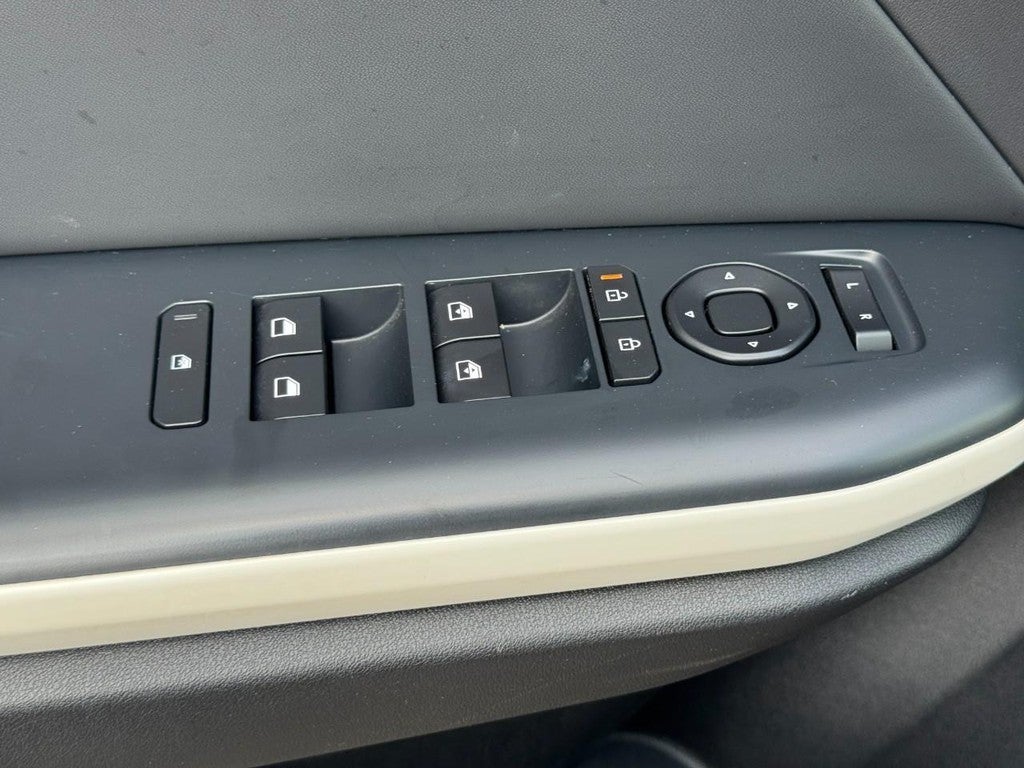 2025 Kia K4 GT-Line FWD