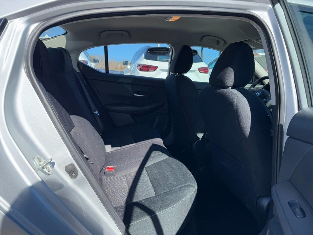 2023 Nissan Sentra SV CVT