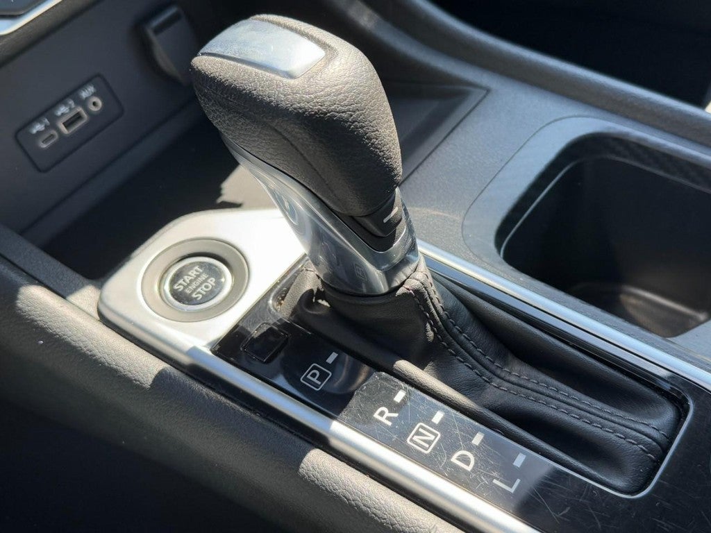 2023 Nissan Sentra SV CVT