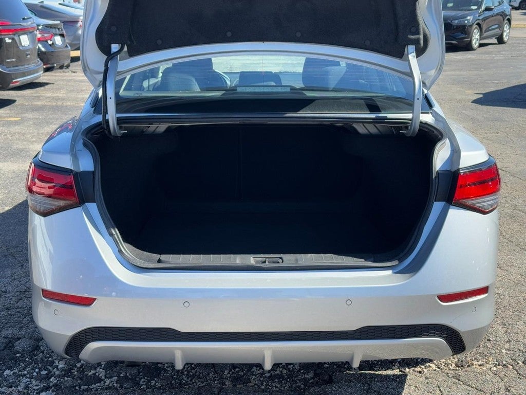 2023 Nissan Sentra SV CVT