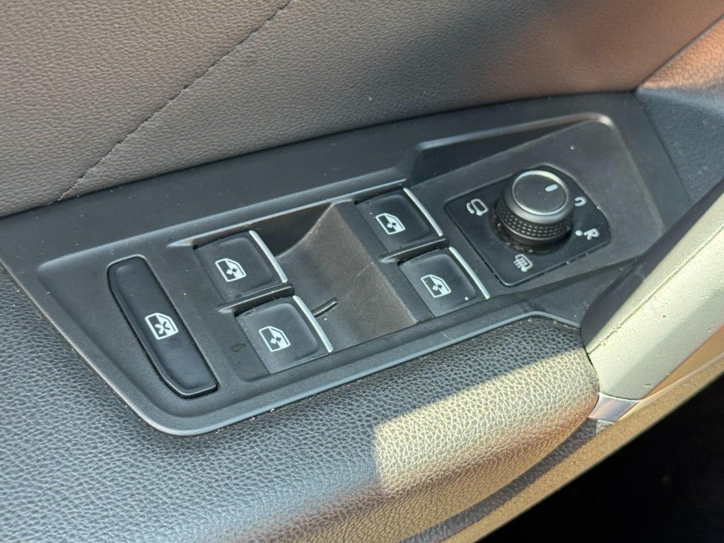 2018 Volkswagen Tiguan 2.0T SEL Premium 4MOTION