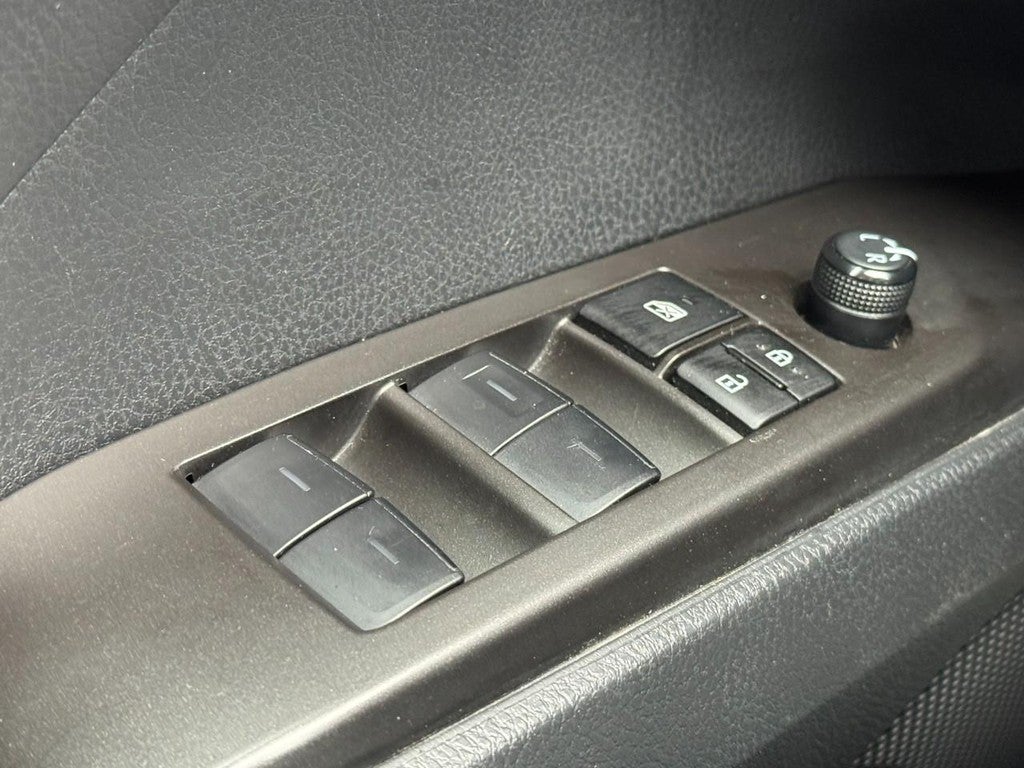 2023 Toyota Camry LE Auto (Natl)