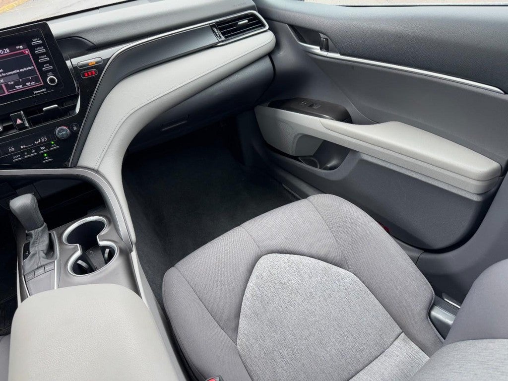 2024 Toyota Camry LE Auto (Natl)