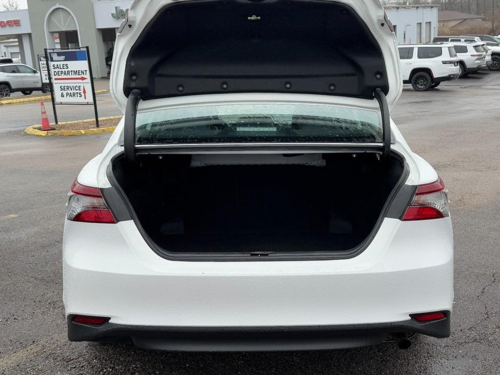 2024 Toyota Camry LE Auto (Natl)