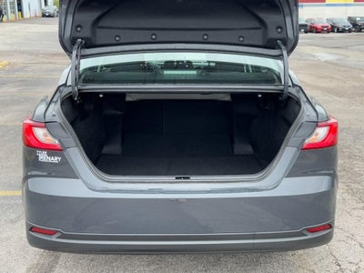 2025 Toyota Camry LE (Natl)