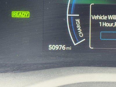 2025 Toyota Camry LE (Natl)